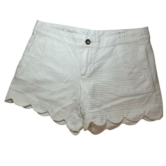 Lilly Pulitzer The Buttercup Shorts Scalloped White Size 2 Preppy Summer - Picture 1 of 10